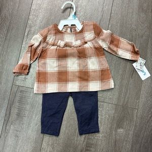 Carter’s 2 piece set includes top and bottom denim leggings size 6 months new